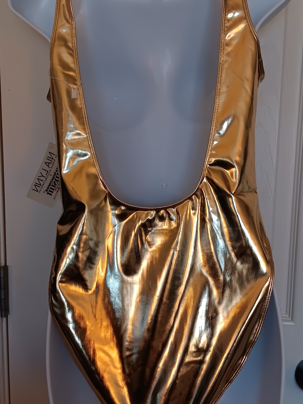 Nia Lynn Sports Illustrated Metallic Gold One-Piece Swimsuit Women's Size M NWT - Picture 3 of 5